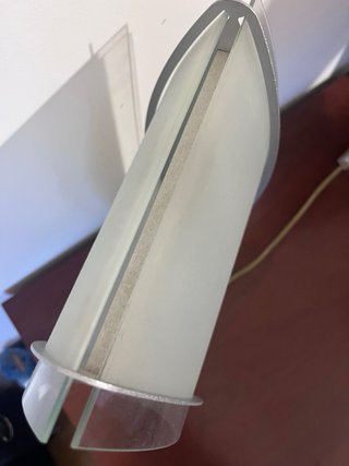 Lámpara moderna cristal y plástico