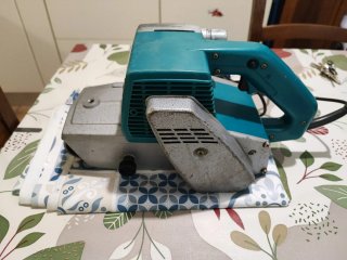Levigatrice a Nastro Makita 94011 940W Usata
