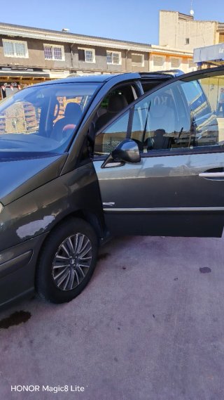 Peugeot 807