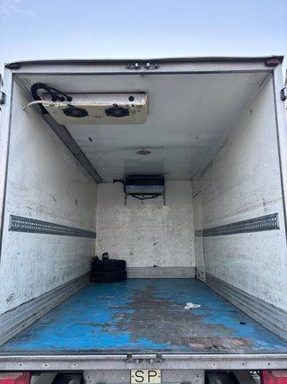 Iveco 65C14 3.0 con plataforma elevadora