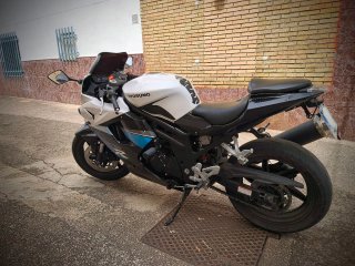 Hyosung GT650R - Pocos Kms