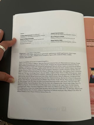 Llibre història del món contemporani (batxillerat)