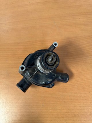 Bomba agua Triumph 1050 ST 2005