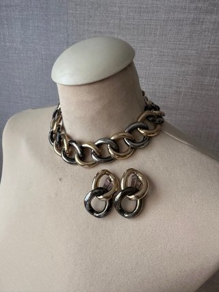 Collar y pendientes antiguos eslabones