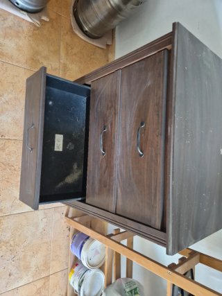 Mueble de baño de madera