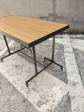 Mesa industrial