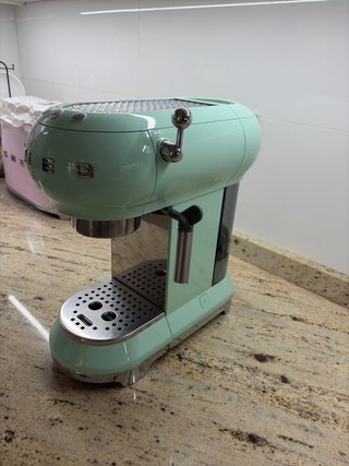 Cafetera Express SMEG Mint