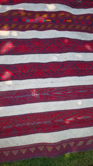 Alfombra Kilim Rayas Rojas y Blancas