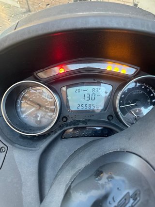 Piaggio MP3 Gris