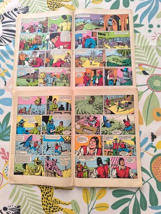 16 comic joyas literarias juveniles + 4 de regalo