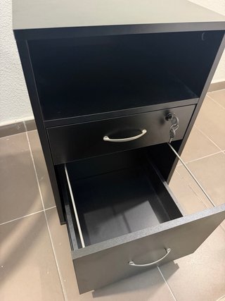 Cajonera de oficina negra con ruedas
