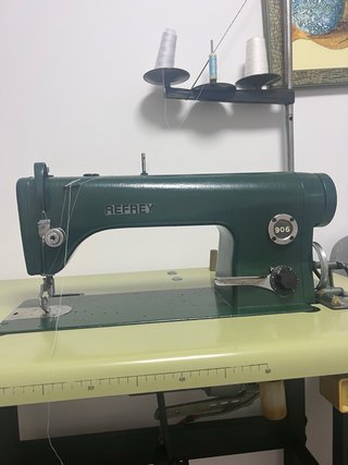 Máquina de coser industrial REFREY 906