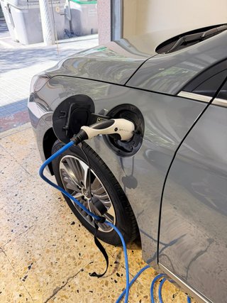 HYUNDAI IONIQ 1.6 GDI PHEV Tecno DCT 141cv