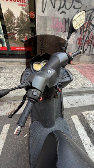Peugeot Citystar 125cc Maxi Scooter Negra