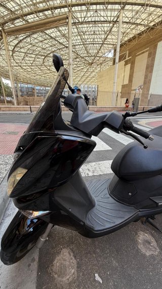 Peugeot Citystar 125cc Maxi Scooter Negra