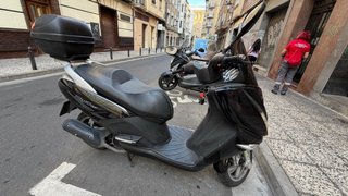 Peugeot Citystar 125cc Maxi Scooter Negra
