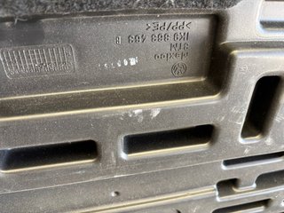 Bandeja maletero VW Golf VI OEM