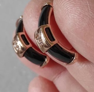 Orecchini oro e ceramica nera con diamanti