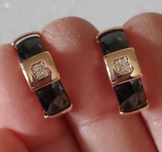 Orecchini oro e ceramica nera con diamanti