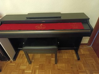 Piano Yamaha Arius YDP-162