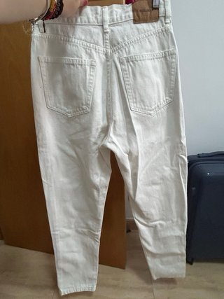 Pantalón vaquero blanco Pull&Bear