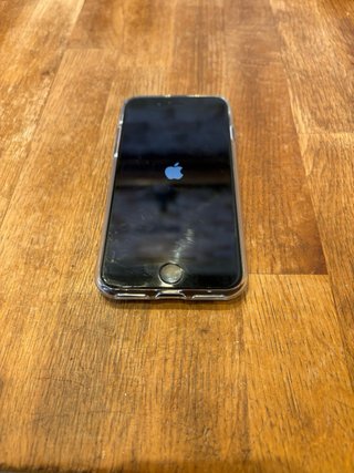 iPhone SE 2020 128GB + Cargador + Funda