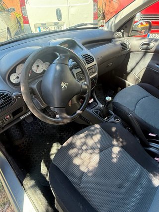 Peugeot 206 2004