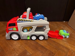 Camión Transportador de Coches con luz y sonido