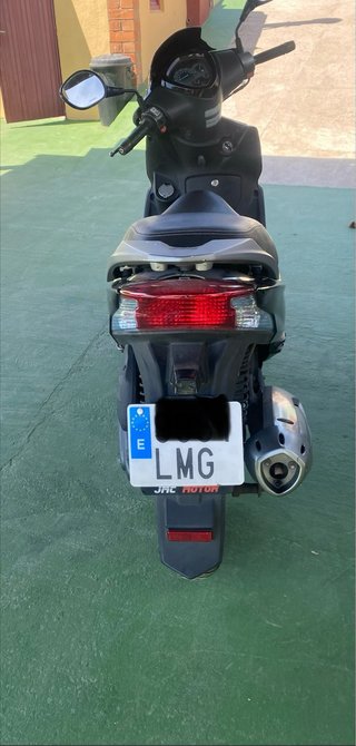 Kymco Agility 125 Scooter Negra