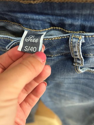 Pantalón vaquero tiro bajo azul