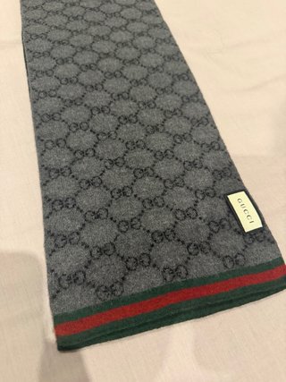Sciarpa Gucci GG Supreme Grigio Nero