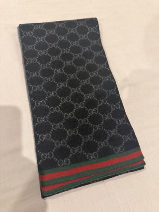 Sciarpa Gucci GG Supreme Grigio Nero