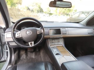 Jaguar XF 2010