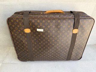 Maleta Louis Vuitton Satellite Monogram