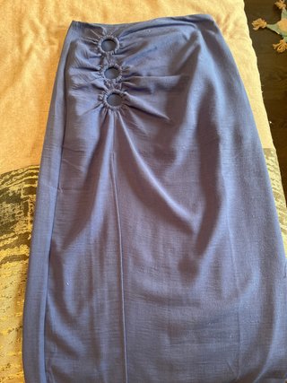 Falda larga azul con anillas