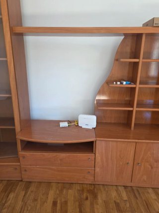 Mueble de televisión aparador gratis mid century