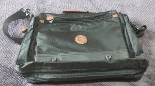 Bolso Maletín Nylon Negro Unisex Bandolera