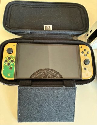 Nintendo Switch OLED Edizione Limitata Zelda