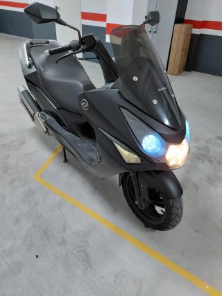 Scooter Daelim J3 125 Negra