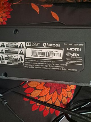 Barra de Sonido LG 300W Bluetooth HDMI