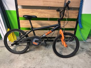 Bicicleta BMX