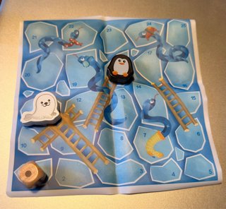 Juego Hape 2 en 1 Serpientes y Escaleras / Tic Tac
