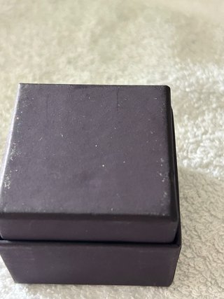 Anello Stroili dorato a fascia con zirconi