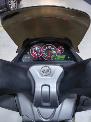 Scooter Daelim Negra
