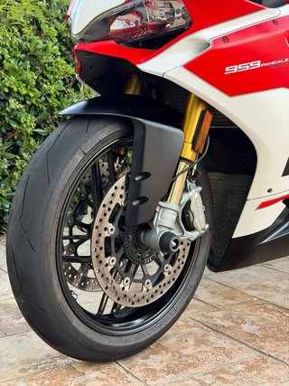 Ducati Panigale 959 Corse Roja y Blanca