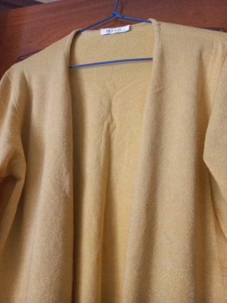Chaqueta amarilla con brillos Talla L