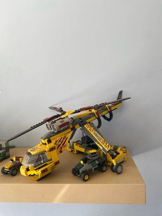 LEGO Jurassic World Helicóptero de Carga