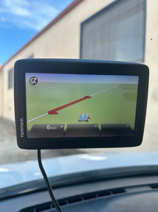 TomTom GO Basic GPS - Impecable y como nuevo