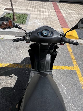 Kymco Agility 125 Scooter