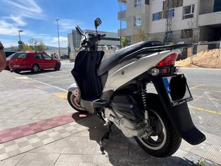 Kymco Agility 125 Scooter